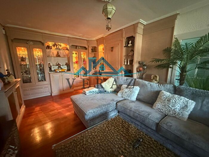 Casas en venta y pisos alquiler - 2