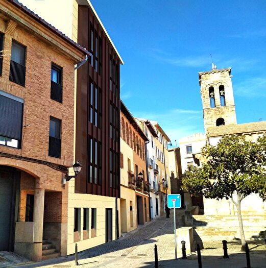 Casas en venta y pisos alquiler - 2