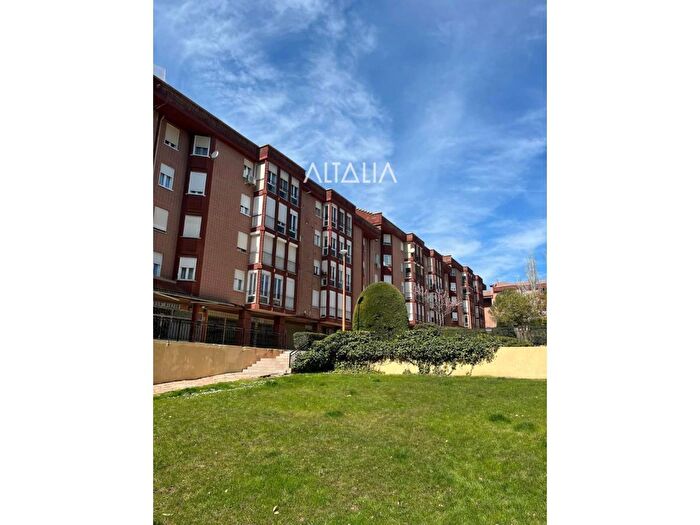 Casas en venta y pisos alquiler - 2