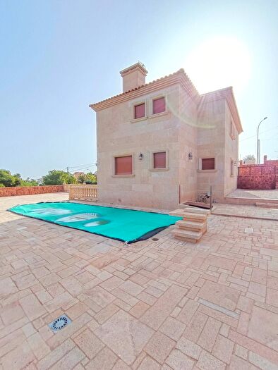 Casas en venta y pisos alquiler - 2
