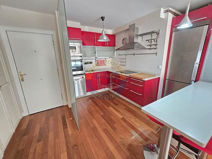 Casas en venta y pisos alquiler - 3