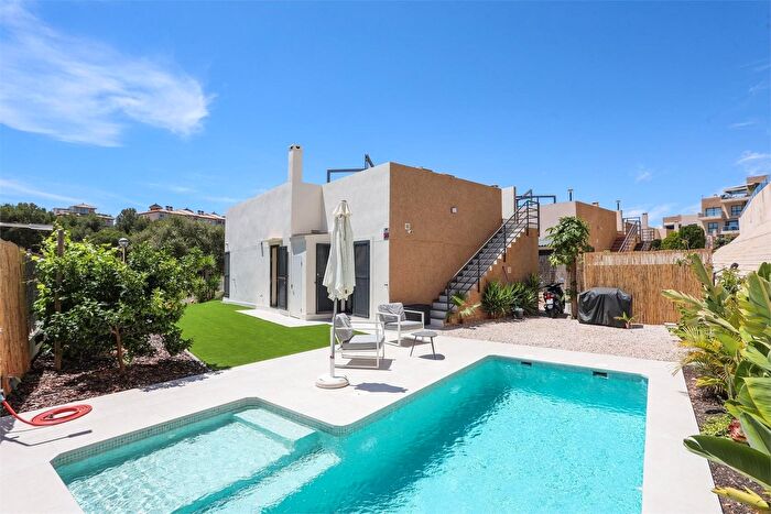 Casas en venta y pisos alquiler - 1