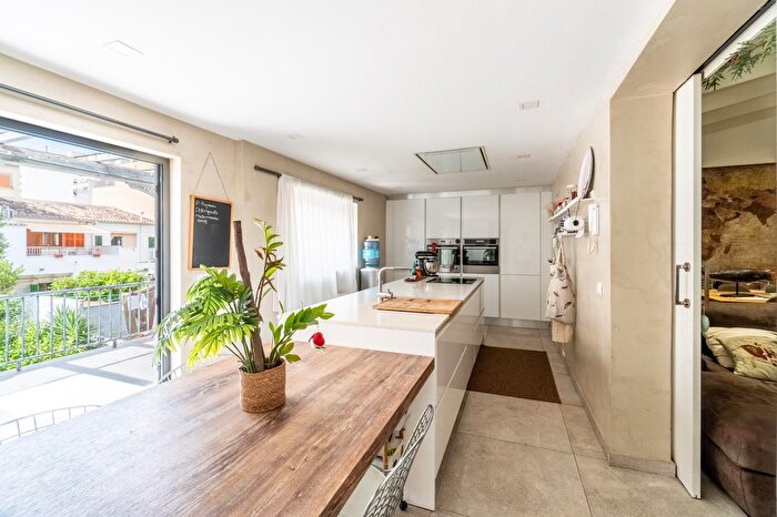 Casas en venta y pisos alquiler - 1