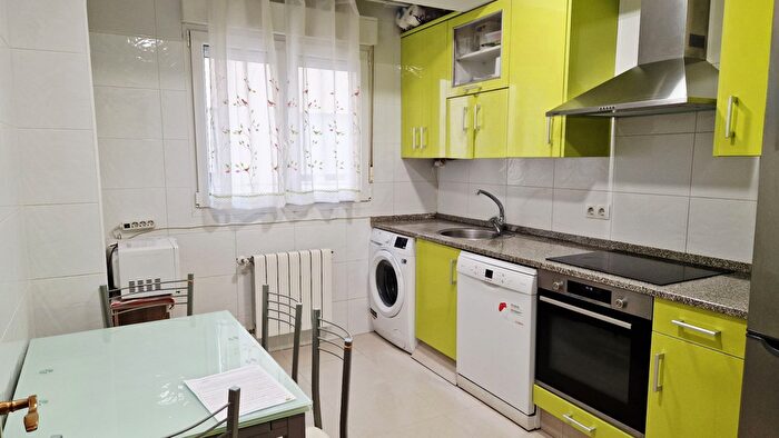 Casas en venta y pisos alquiler - 1