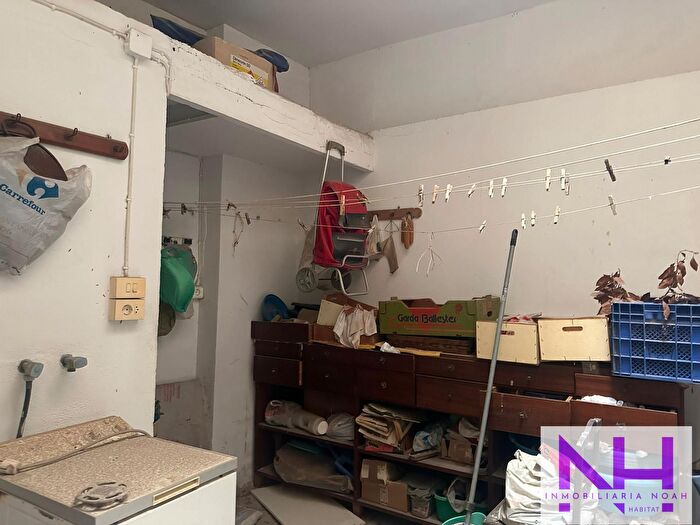 Casas en venta y pisos alquiler - 3