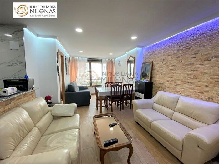 Casas en venta y pisos alquiler - 3