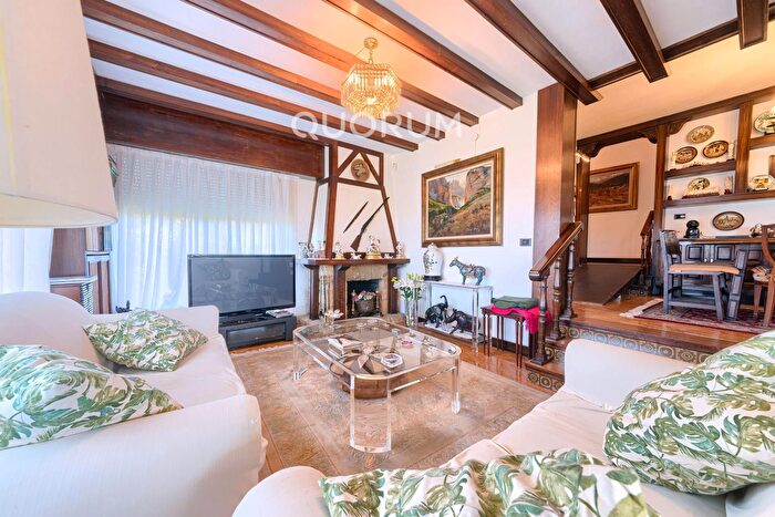 Casas en venta y pisos alquiler - 2