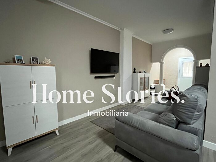 Casas en venta y pisos alquiler - 1