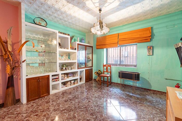 Casas en venta y pisos alquiler - 2