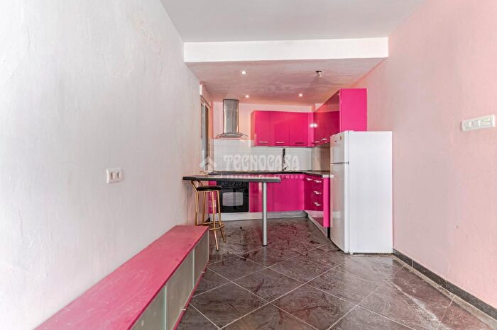 Casas en venta y pisos alquiler - 2