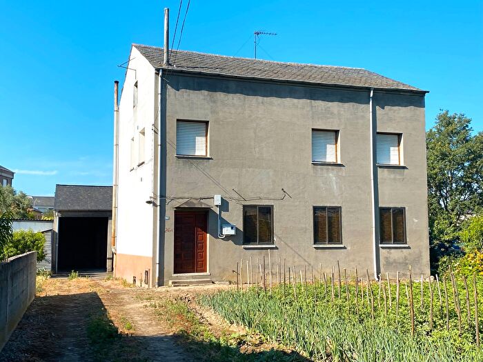 Casa en venta en Camponaraya, León de 4 habitaciones