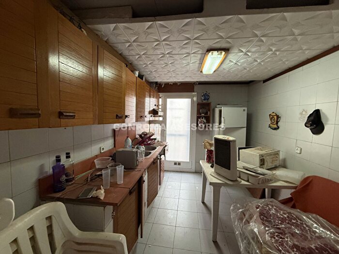 Casas en venta y pisos alquiler - 1
