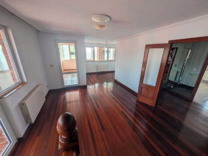 Casas en venta y pisos alquiler - 2