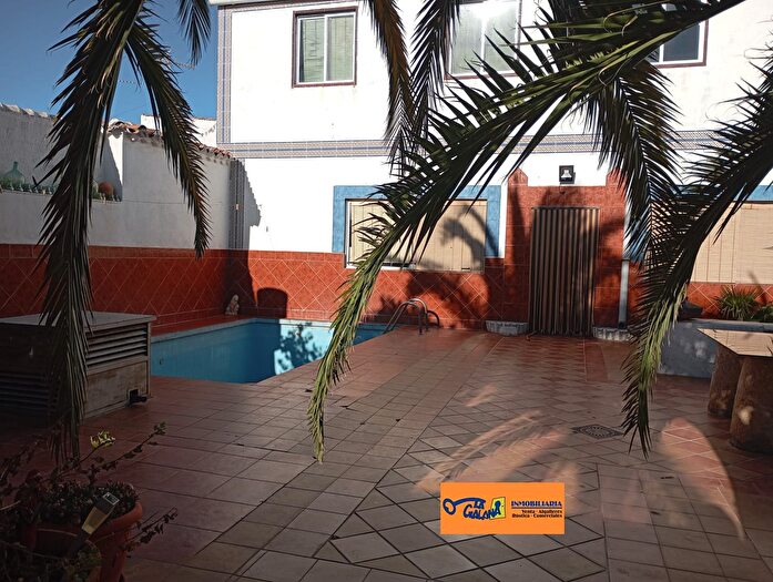 Casas en venta y pisos alquiler - 3