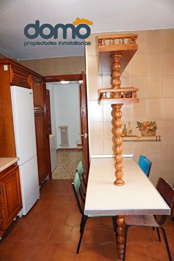 Casas en venta y pisos alquiler - 2