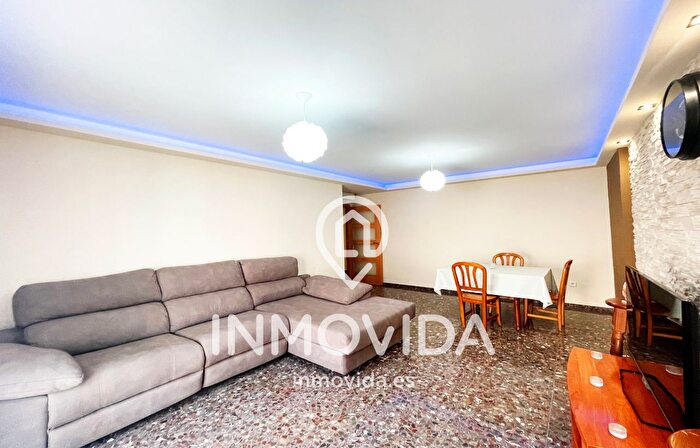 Casas en venta y pisos alquiler - 3