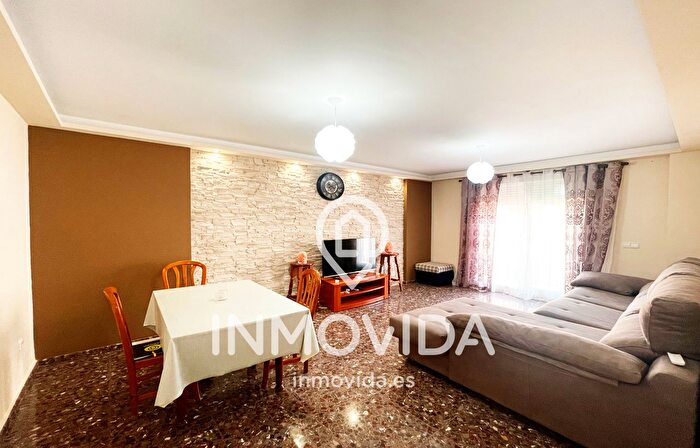 Casas en venta y pisos alquiler - 1