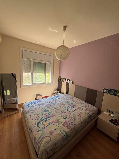 Piso en venta en Sants Montjuïc, SantsBadal de 4 habitaciones
