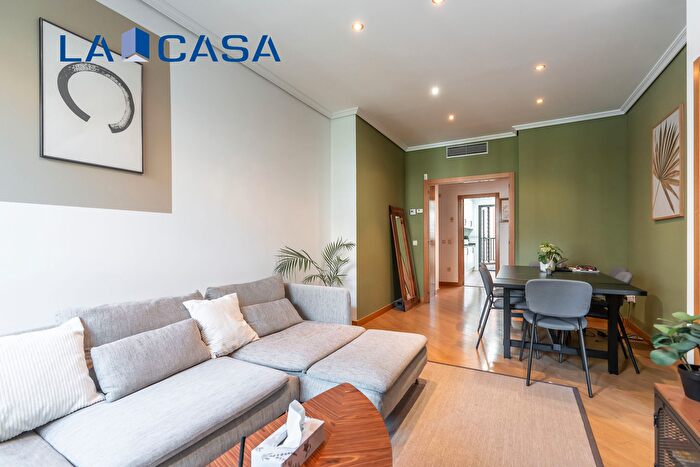 Casas en venta y pisos alquiler - 3