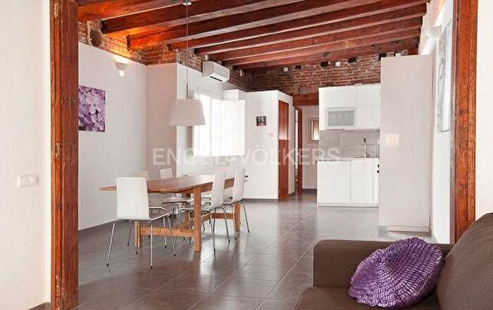 Casas en venta y pisos alquiler - 1
