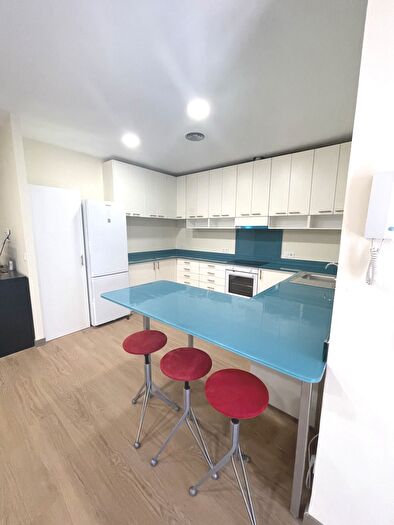 Casas en venta y pisos alquiler - 1
