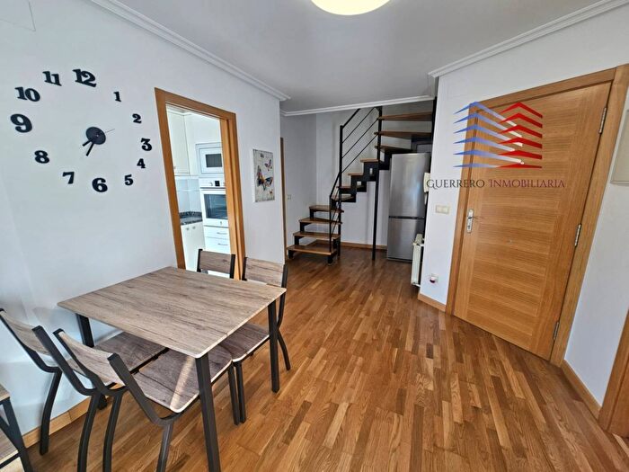 Casas en venta y pisos alquiler - 2