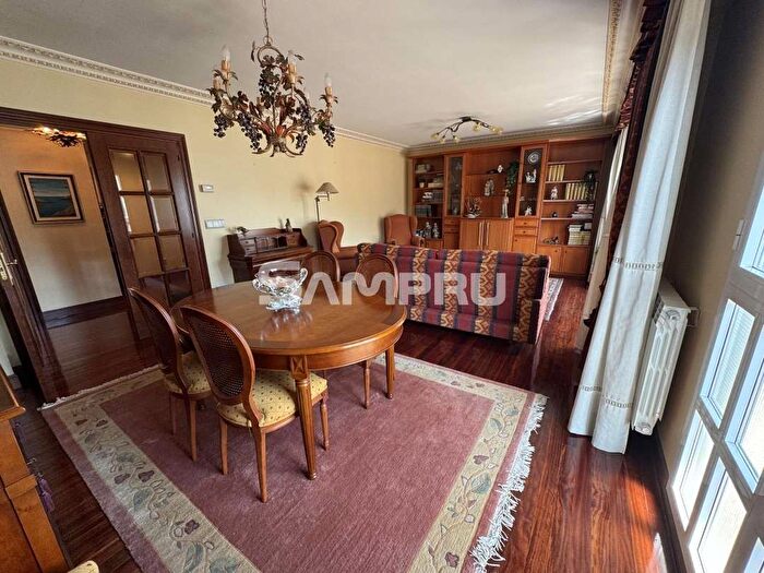 Casas en venta y pisos alquiler - 1