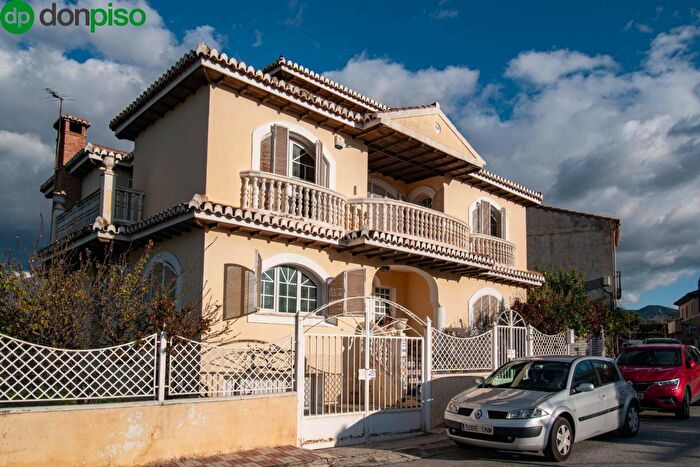 Casas en venta y pisos alquiler - 1