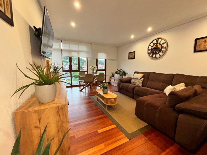 Piso en venta en Güeñes, Bizkaia de 3 habitaciones