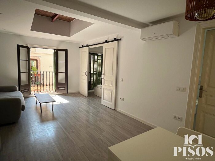 Casas en venta y pisos alquiler - 1
