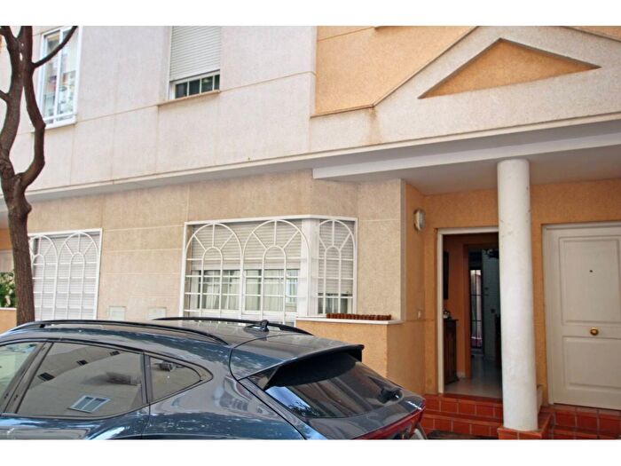 Casa en venta en Bulevar Plaza Castilla, Azuqueca de Henares de 3 habitaciones