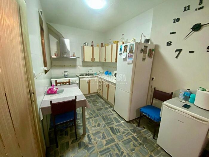 Casas en venta y pisos alquiler - 2