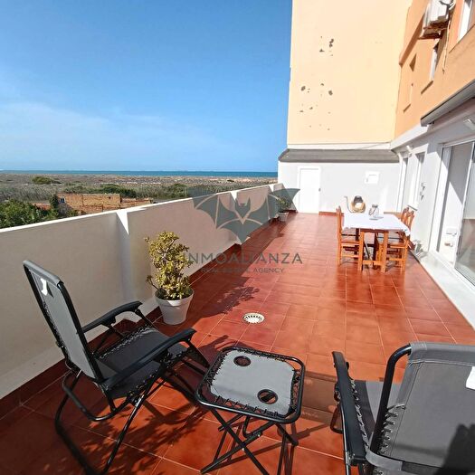 Piso en venta en Pobles del Sud, El Perellonet de 3 habitaciones