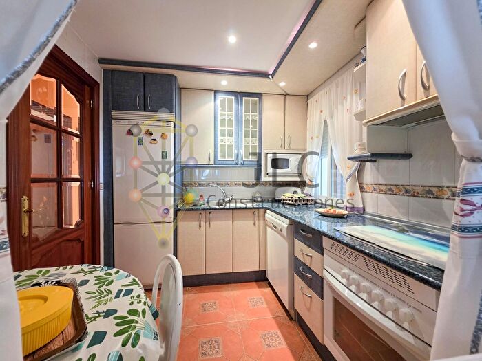 Casas en venta y pisos alquiler - 2