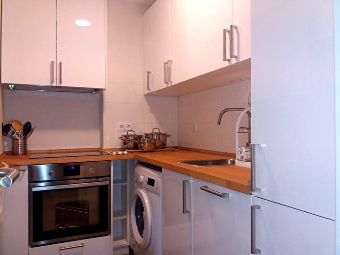 Casas en venta y pisos alquiler - 1