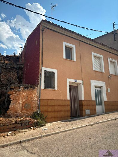 Casa en venta en Santa Cruz de la Zarza, Toledo de 3 habitaciones