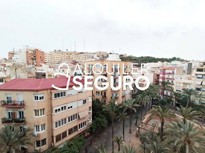Casas en venta y pisos alquiler - 1