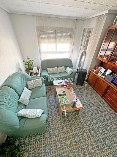 Casas en venta y pisos alquiler - 2
