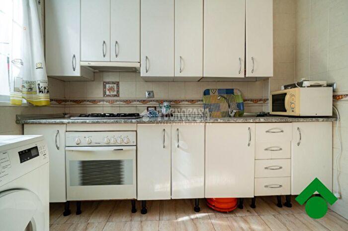 Casas en venta y pisos alquiler - 2