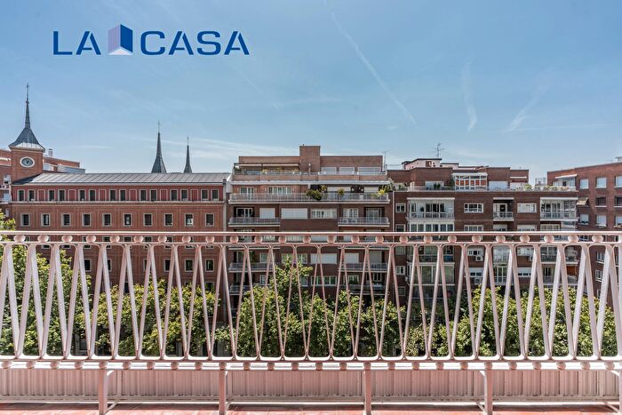 Casas en venta y pisos alquiler - 1