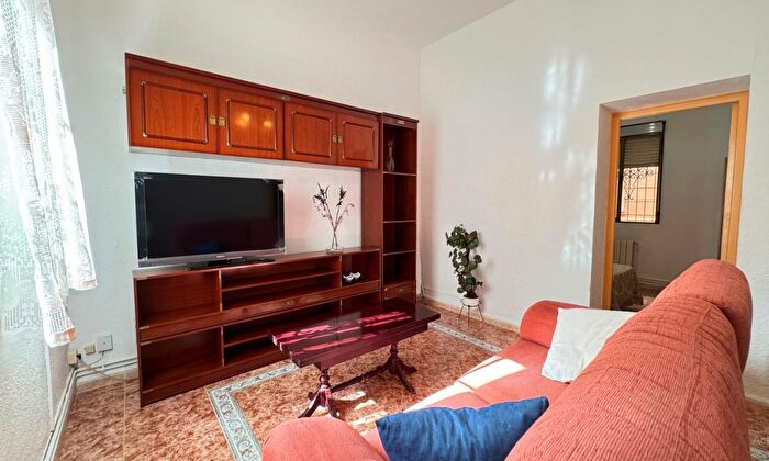 Casas en venta y pisos alquiler - 2
