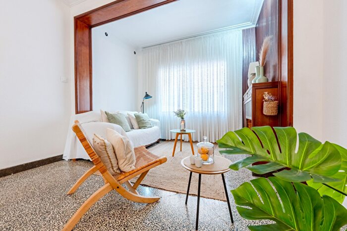 Casas en venta y pisos alquiler - 3