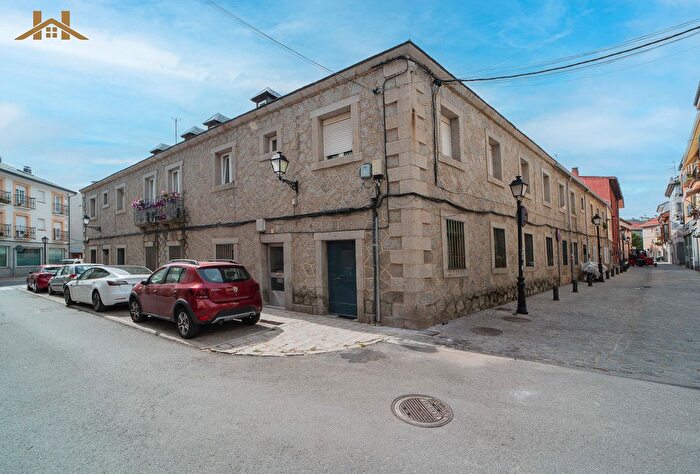 Casas en venta y pisos alquiler - 1