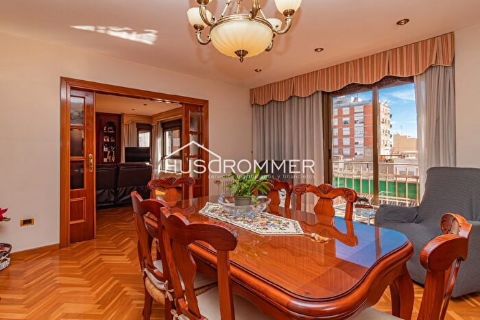 Casas en venta y pisos alquiler - 3
