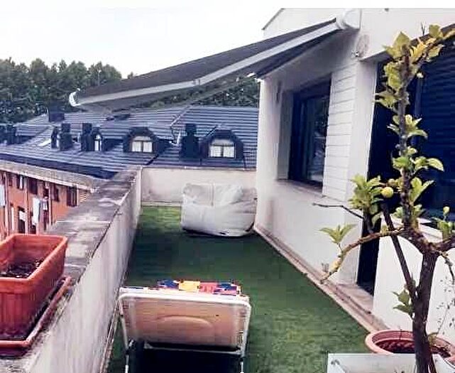 Casas en venta y pisos alquiler - 1