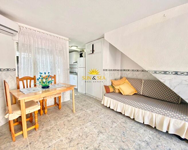 Casas en venta y pisos alquiler - 1