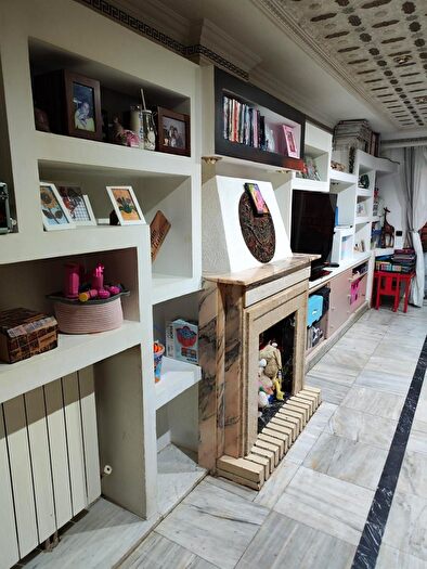 Casas en venta y pisos alquiler - 3
