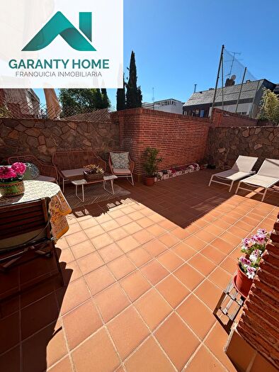 Casas en venta y pisos alquiler - 1