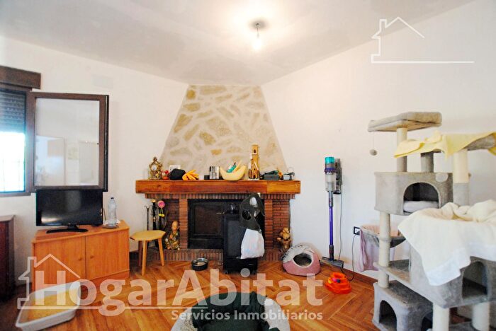 Casas en venta y pisos alquiler - 2