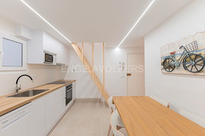 Casas en venta y pisos alquiler - 3